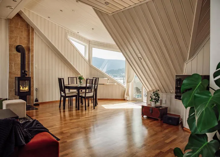Apartment Panorama With 360 View Of The City